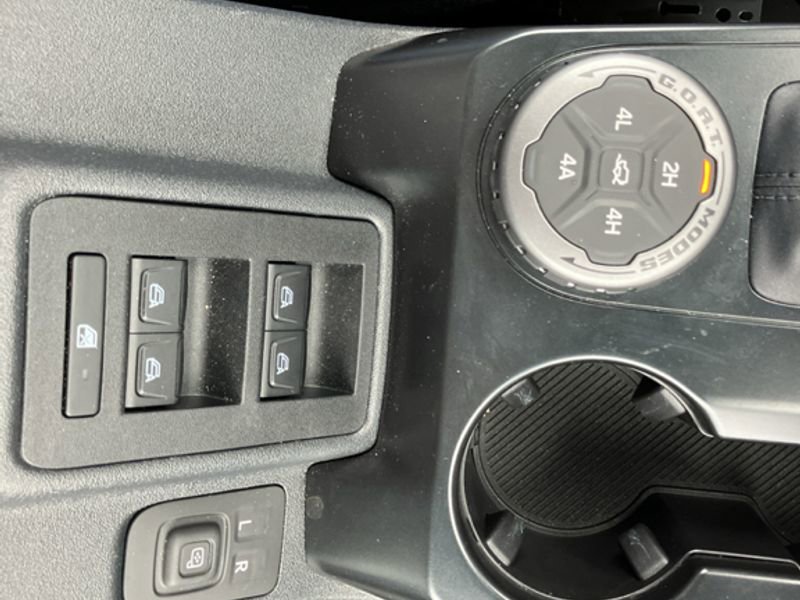 Used 2025 Ford Bronco Badlands AWD/4WD image 22