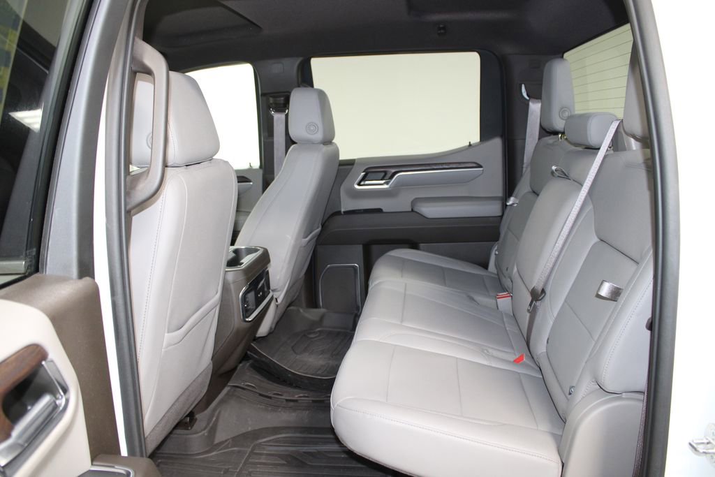 Used 2023 GMC Sierra 1500 SLT image 28