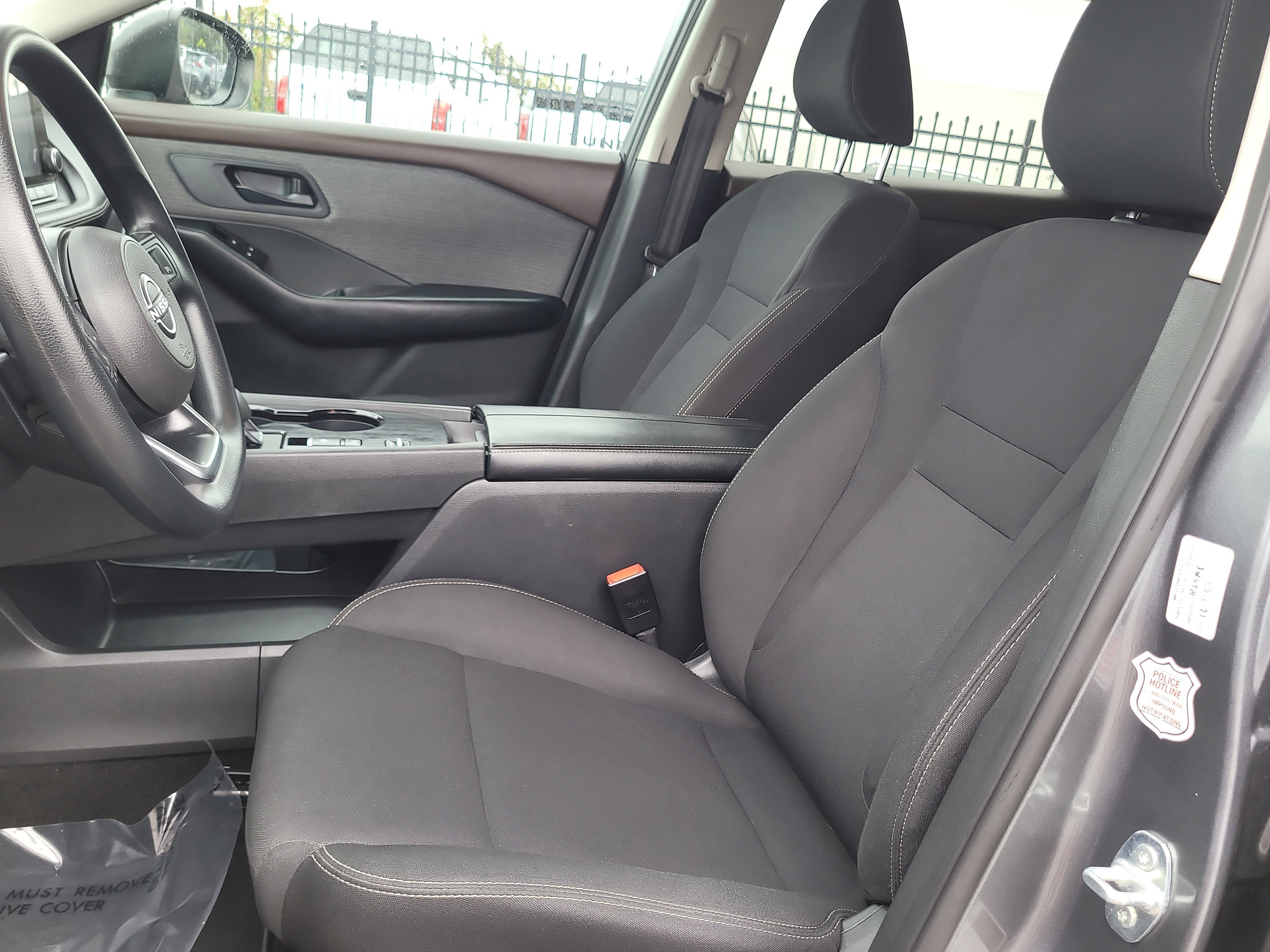 Used 2023 Nissan Rogue S image 19