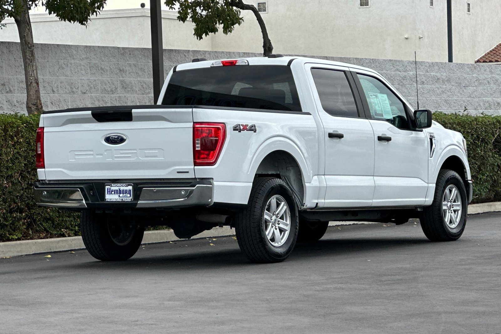 Used 2023 Ford F150 XLT image 4