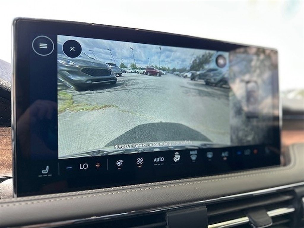 New 2025 Lincoln Corsair Reserve image 18