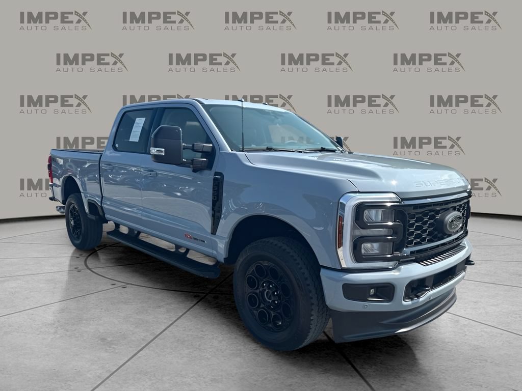 Used 2026 Ford F350 Lariat w/ Black Appearance Package AWD/4WD image 4