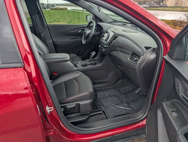 Certified 2024 Chevrolet Equinox RS w/ RS Leather Package image 4