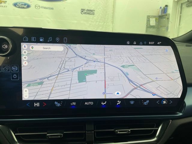 New 2026 Chevrolet Equinox EV LT image 4