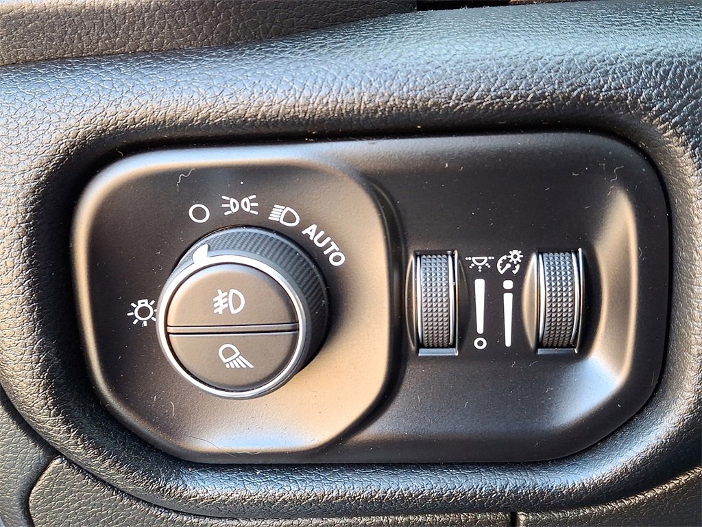 Used 2022 RAM 1500 Laramie image 22