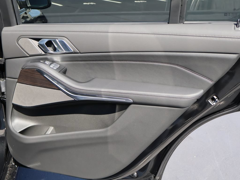New 2027 BMW X7 xDrive40i AWD/4WD image 42