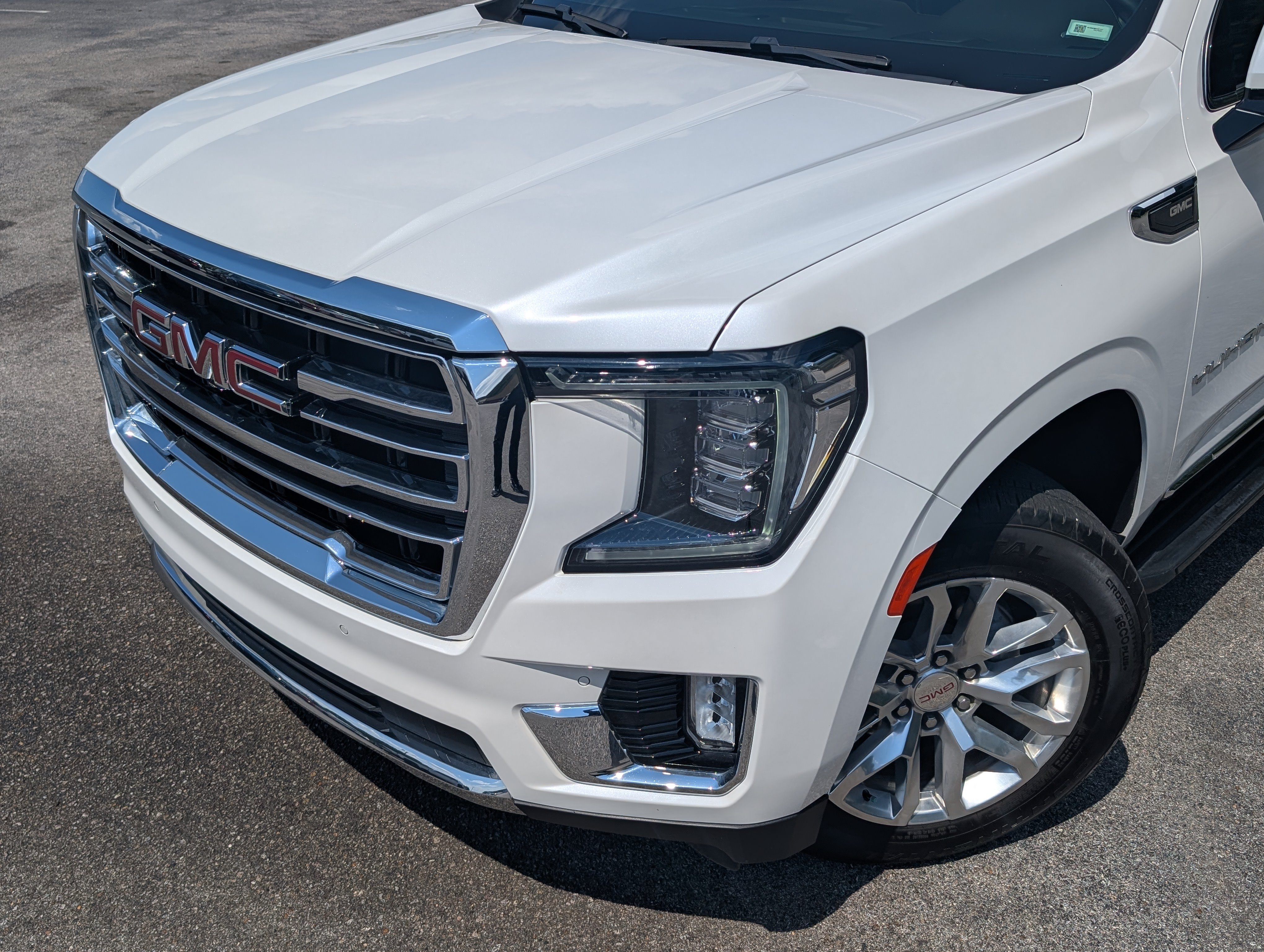 Used 2024 GMC Yukon SLT w/ SLT Premium Package RWD image 13