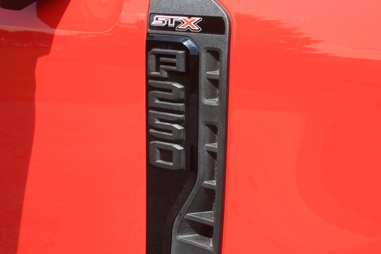 Used 2023 Ford F250 XL w/ STX Appearance Package AWD/4WD image 7