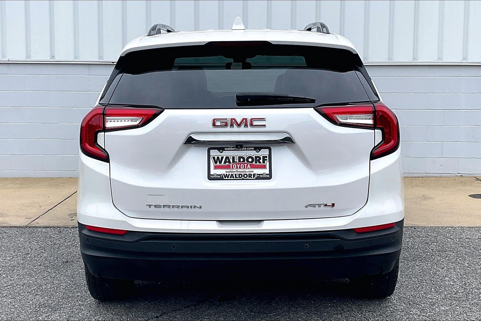 Used 2022 GMC Terrain AT4 w/ Infotainment Package II AWD/4WD image 5