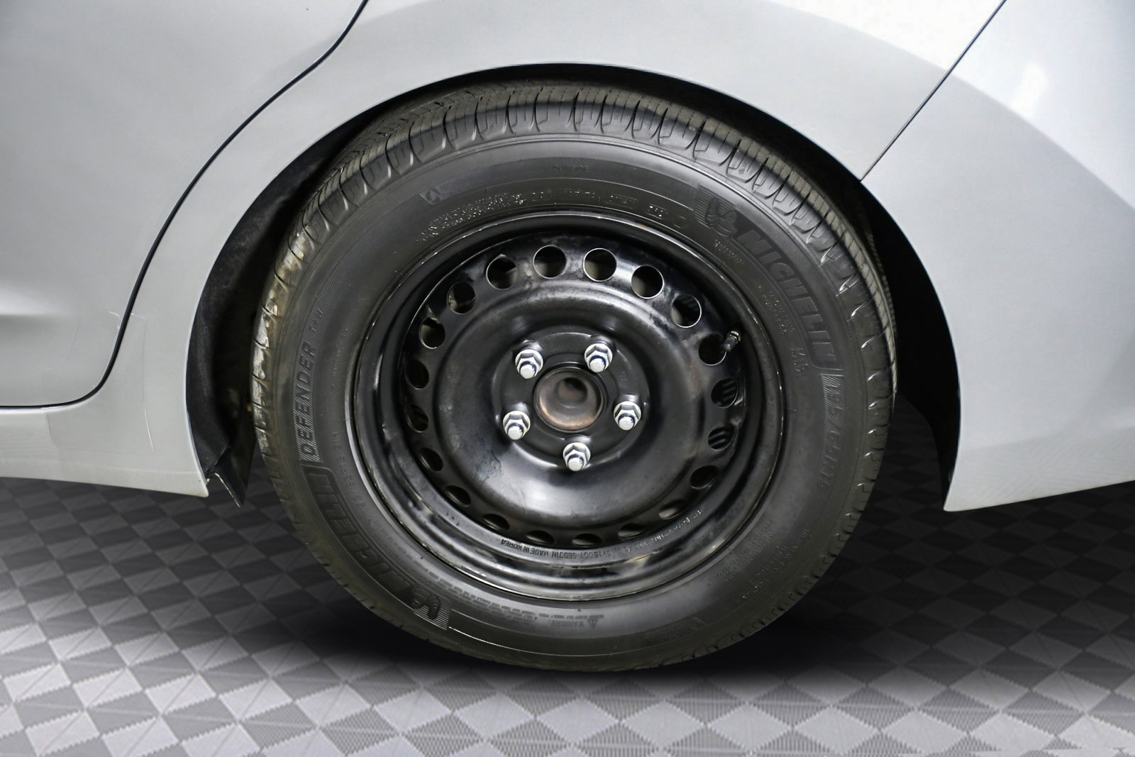 Used 2017 Hyundai Elantra SE image 28