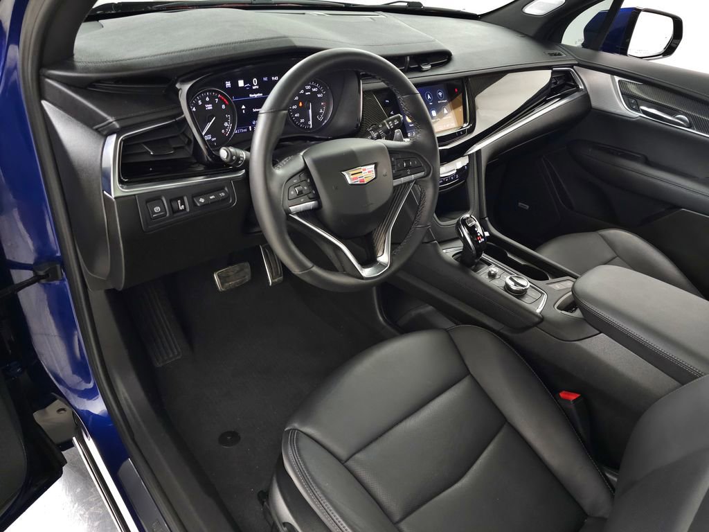 Used 2024 Cadillac XT6 Sport w/ Technology Package AWD/4WD image 20