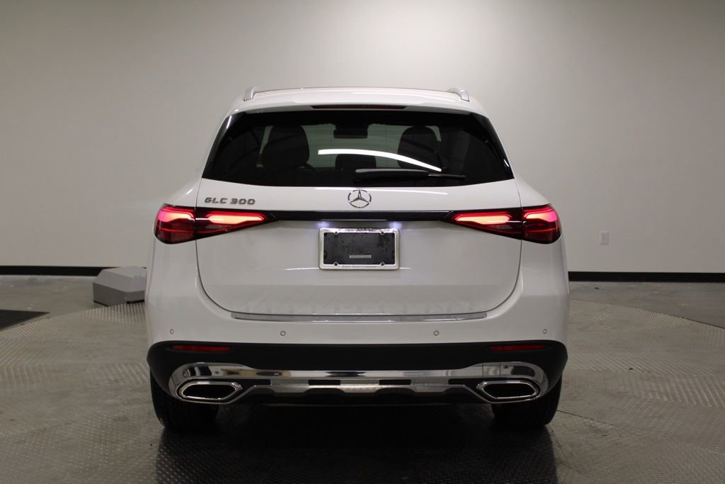 Used 2024 Mercedes-Benz GLC 300 image 6