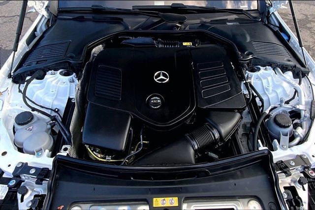 Used 2025 Mercedes-Benz C 300 4MATIC Sedan image 26