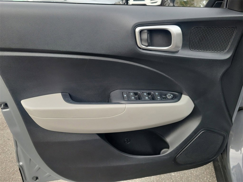 Certified 2023 Hyundai Venue SEL w/ Cargo Package image 16