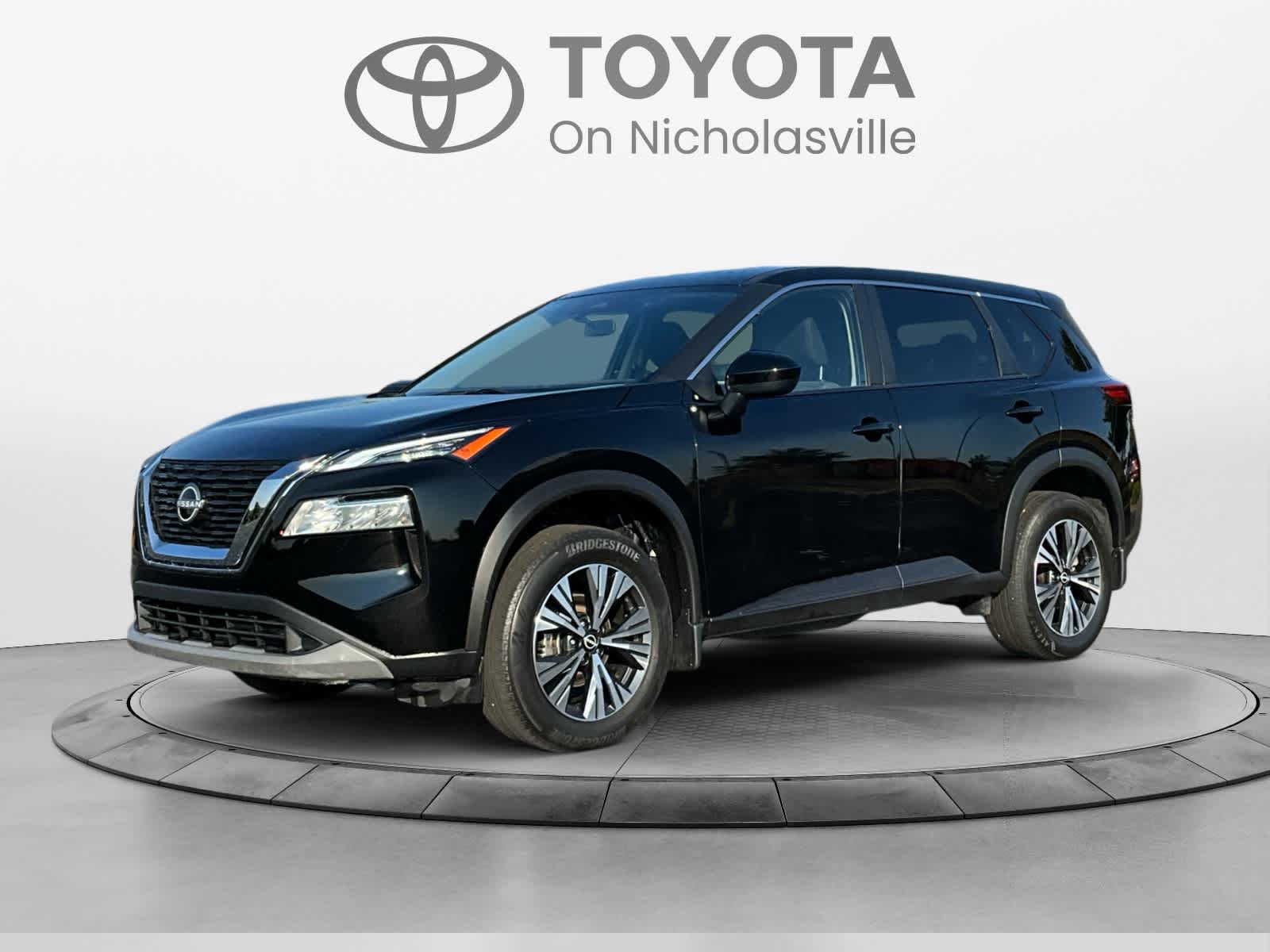 Used 2023 Nissan Rogue SV