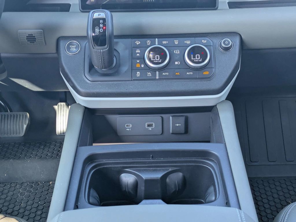 Used 2024 Land Rover Defender 110 S AWD/4WD image 19