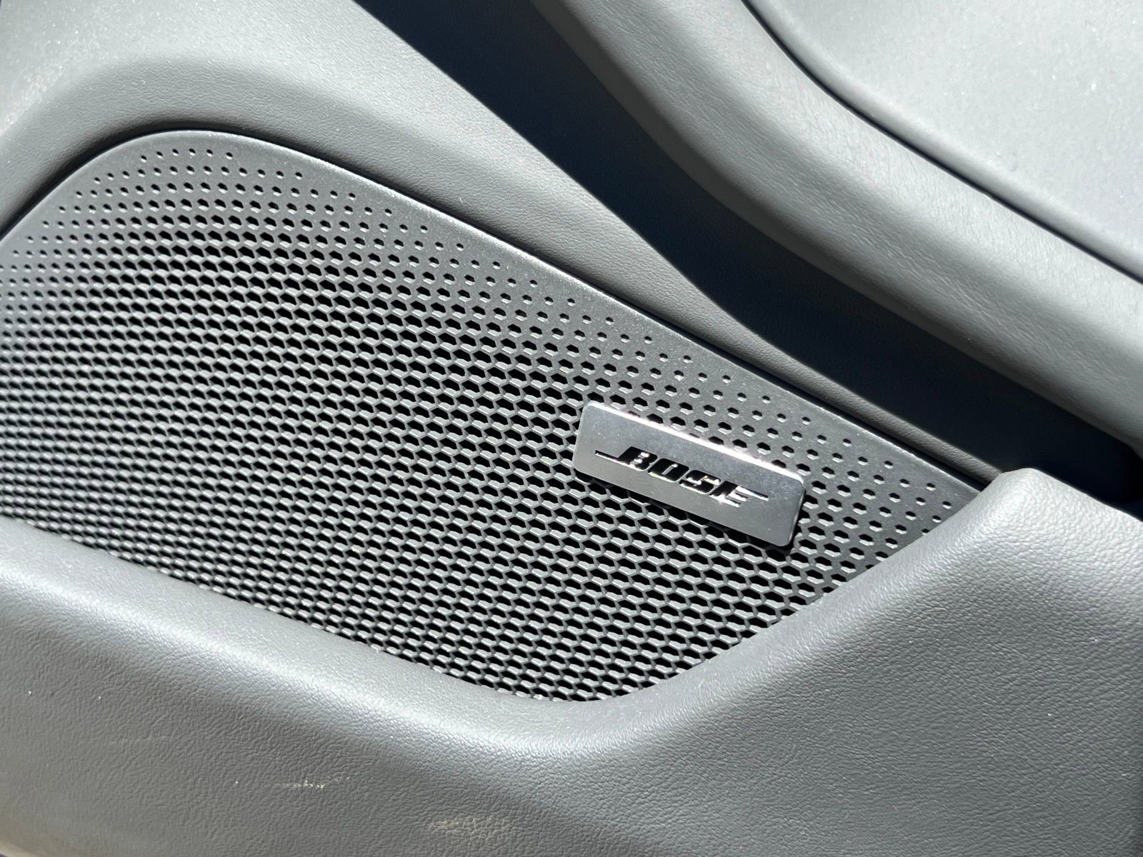 Certified 2022 Porsche Taycan 4S image 33