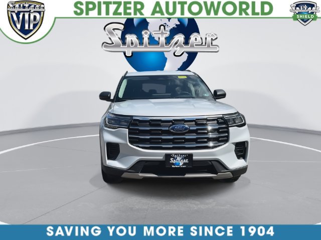 Used 2025 Ford Explorer Active AWD/4WD image 6