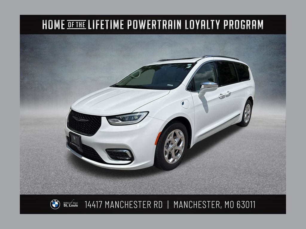 Used 2021 Chrysler Pacifica Limited w/ Uconnect Theater Family Group