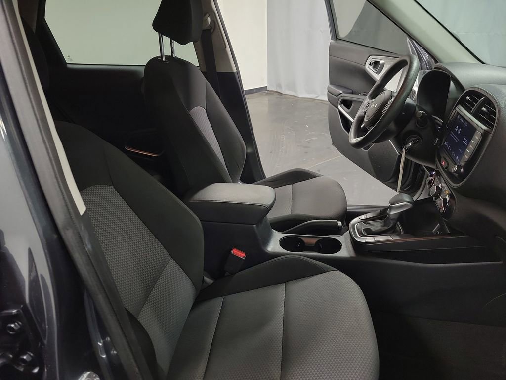 Used 2022 Kia Soul LX w/ Technology Package image 21