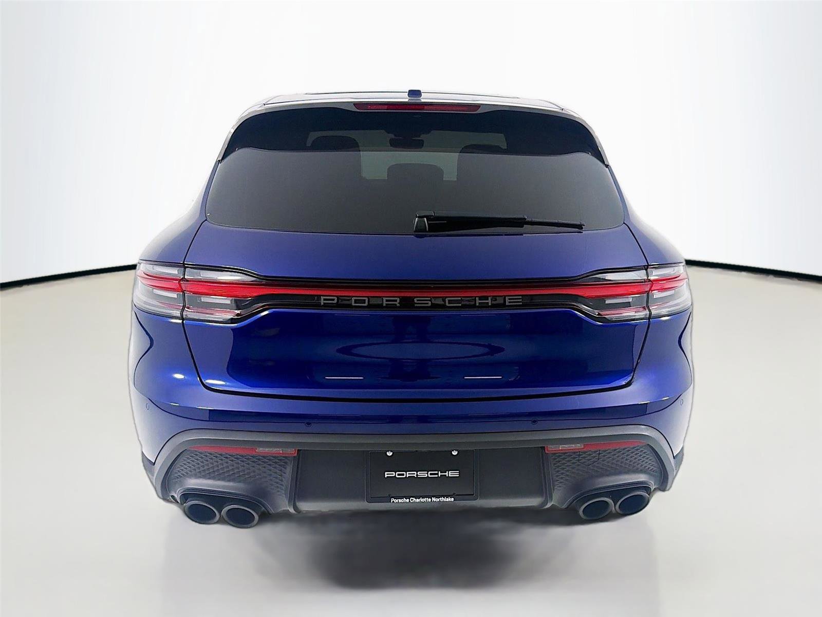 Certified 2024 Porsche Macan Turbo image 4