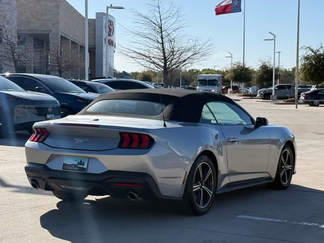 Used 2025 Ford Mustang EcoBoost image 4