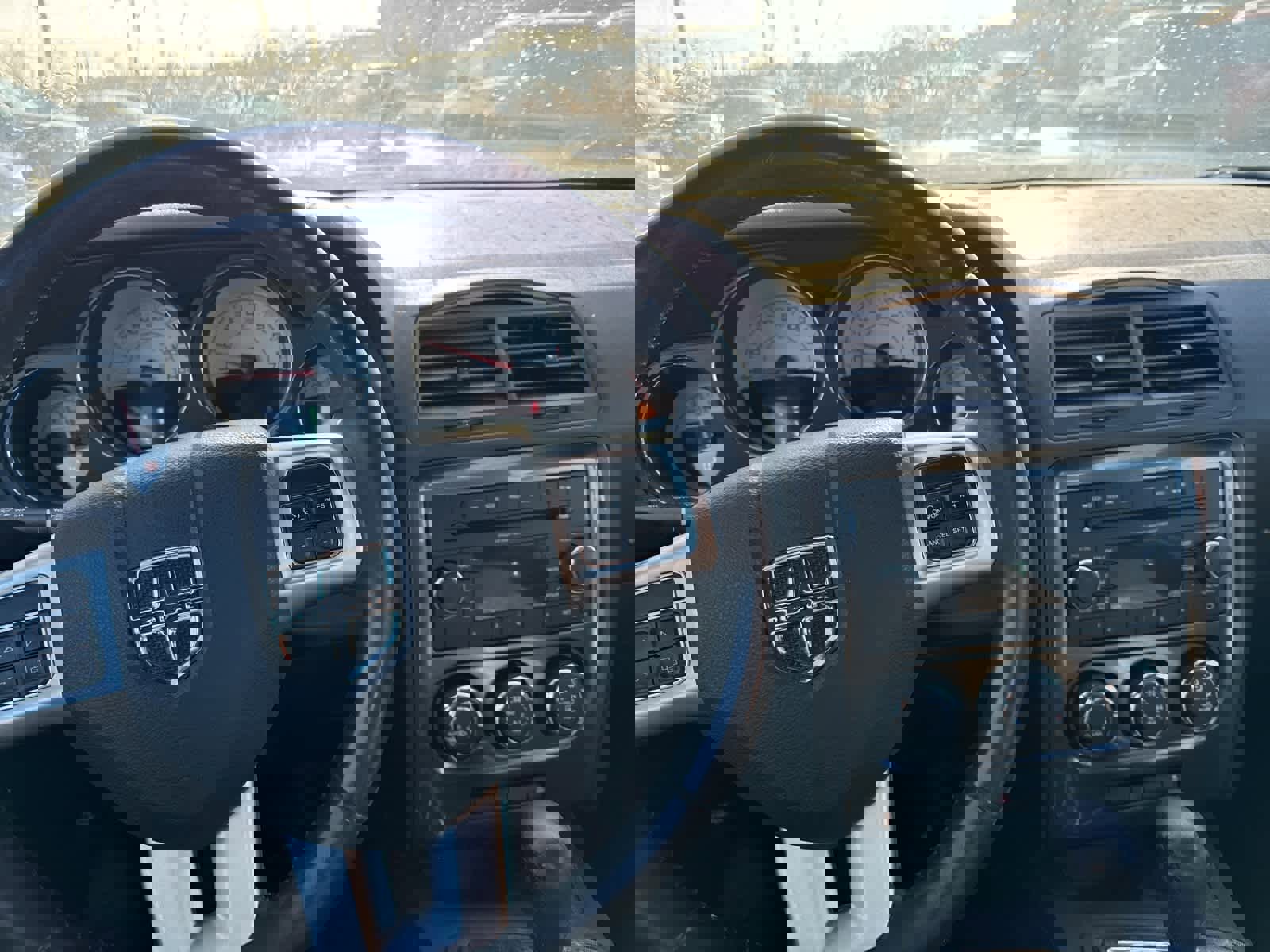 Used 2014 Dodge Challenger SXT image 18