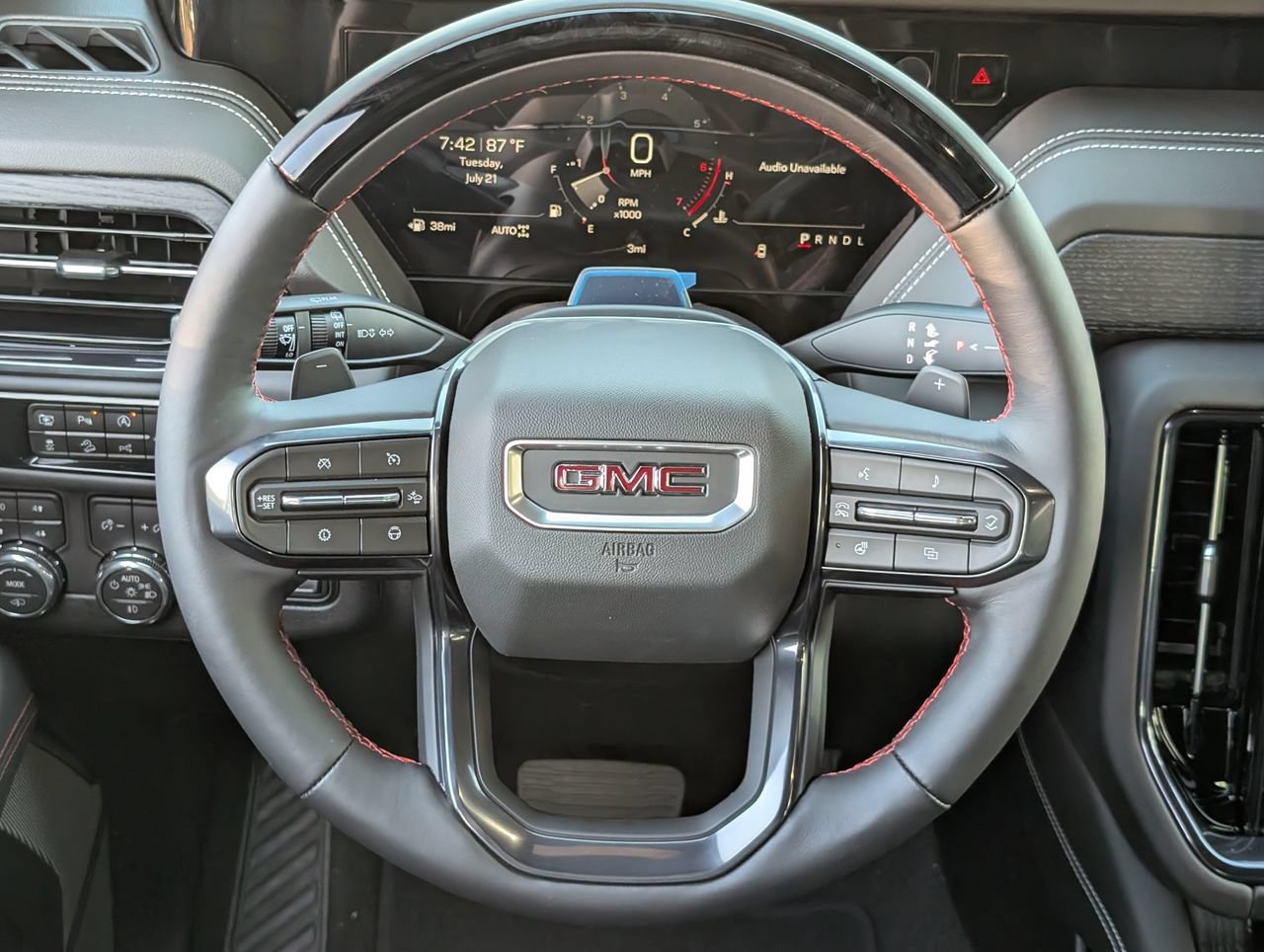 New 2026 GMC Yukon AT4 Ultimate AWD/4WD image 11