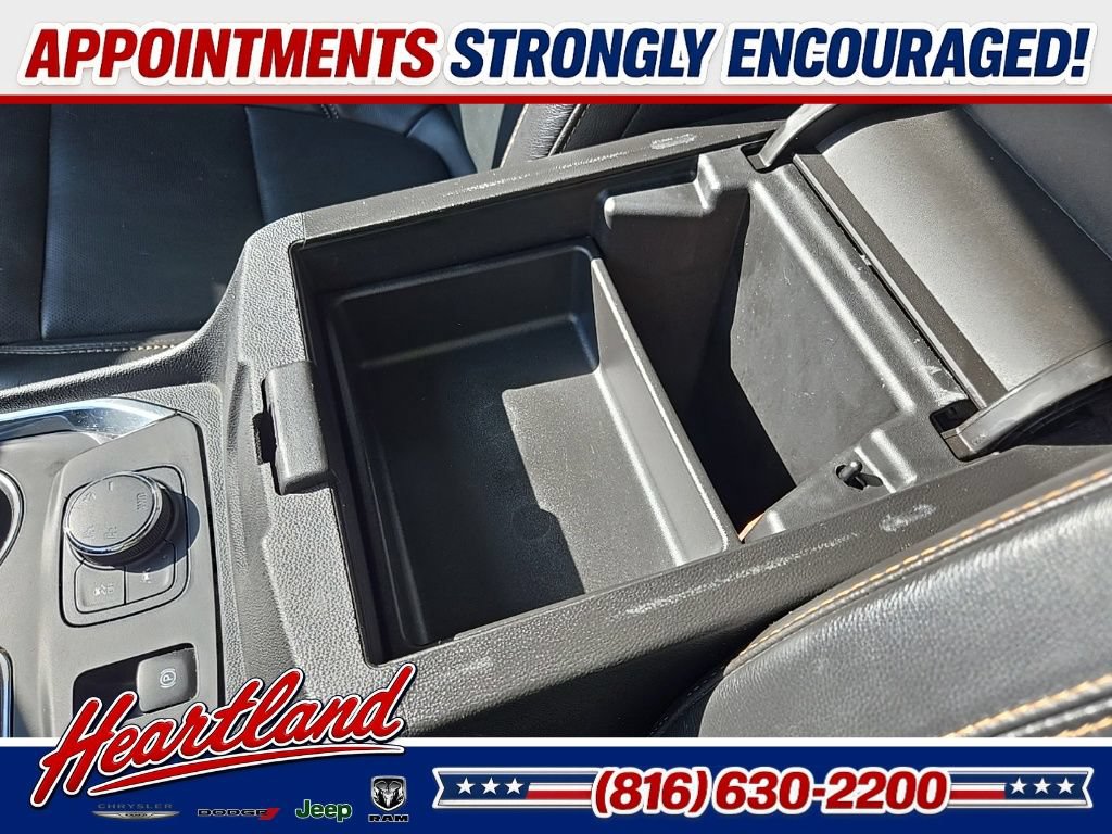 Used 2021 Chevrolet Traverse Premier AWD/4WD image 64