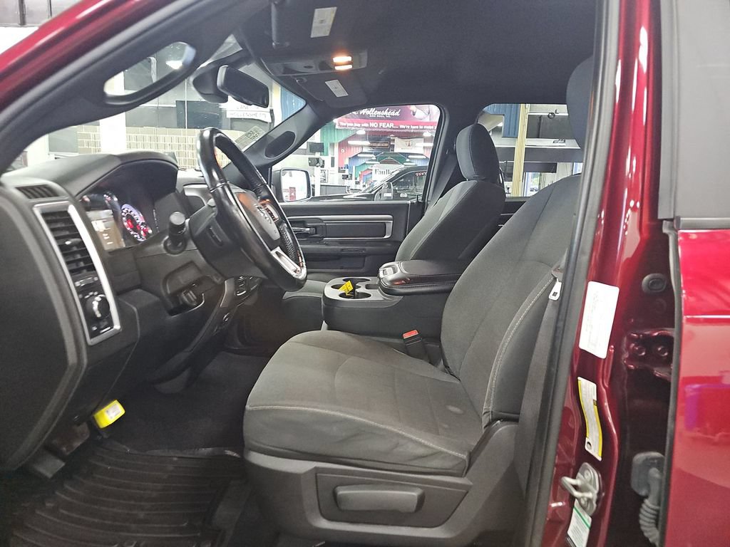 Used 2021 RAM 1500 Warlock AWD/4WD image 3