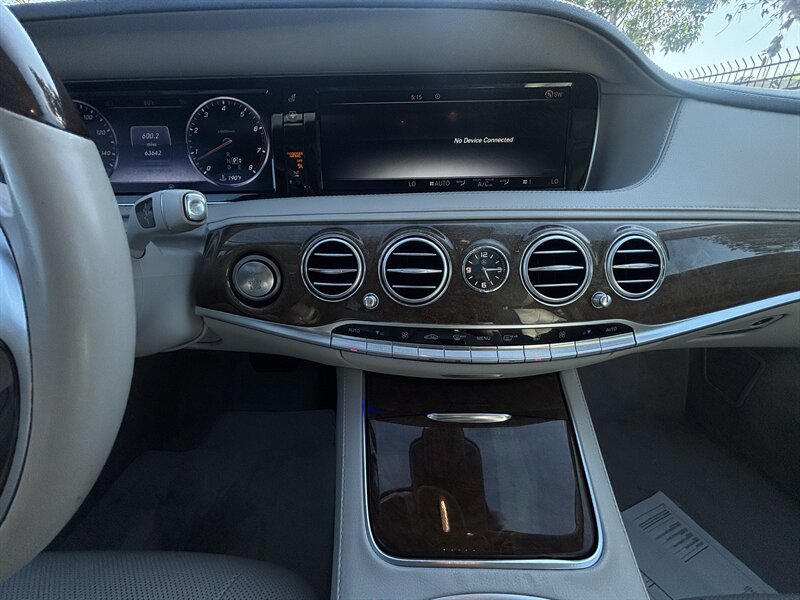 Used 2015 Mercedes-Benz S 550 4MATIC Sedan image 24