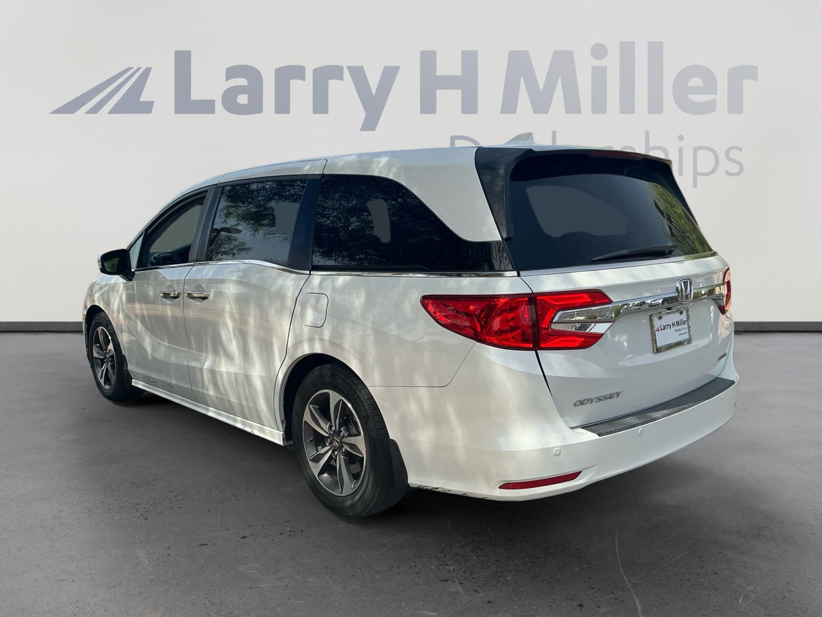 Used 2020 Honda Odyssey Touring image 3