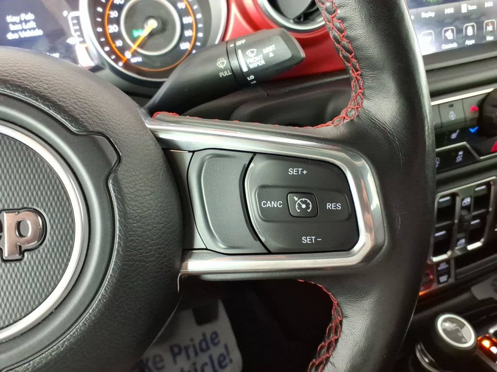 Used 2023 Jeep Gladiator Rubicon w/ Cold Weather Group AWD/4WD image 17