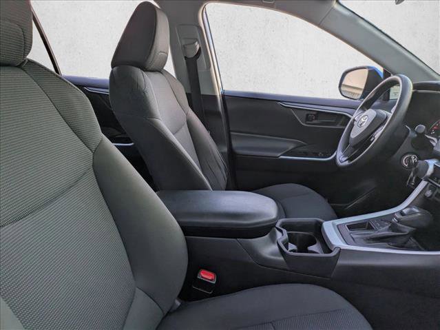 Used 2021 Toyota RAV4 LE image 19