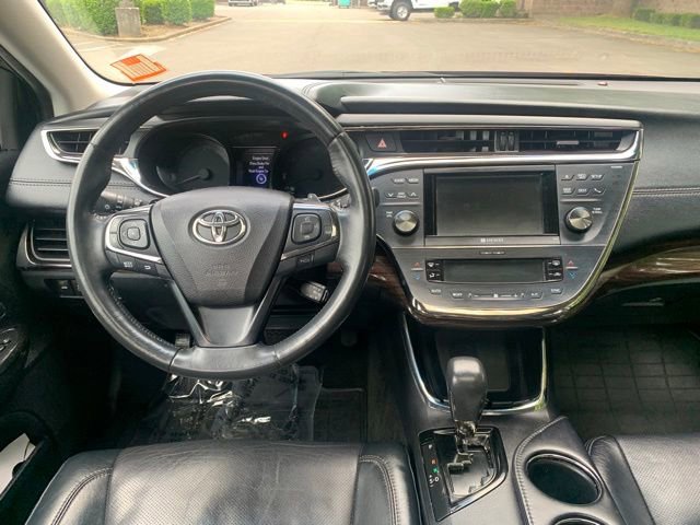 Used 2014 Toyota Avalon Limited w/ Technology Package FWD image 17