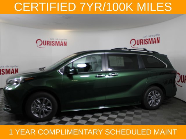 Used 2026 Toyota Sienna XLE AWD/4WD image 4