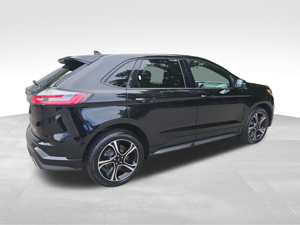 Used 2023 Ford Edge ST AWD/4WD image 5