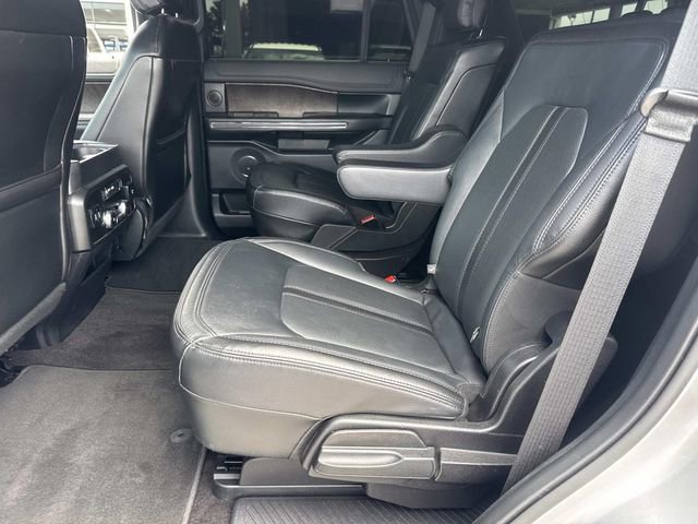 Used 2019 Ford Expedition Limited w/ Driver Assistance Package RWD image 17