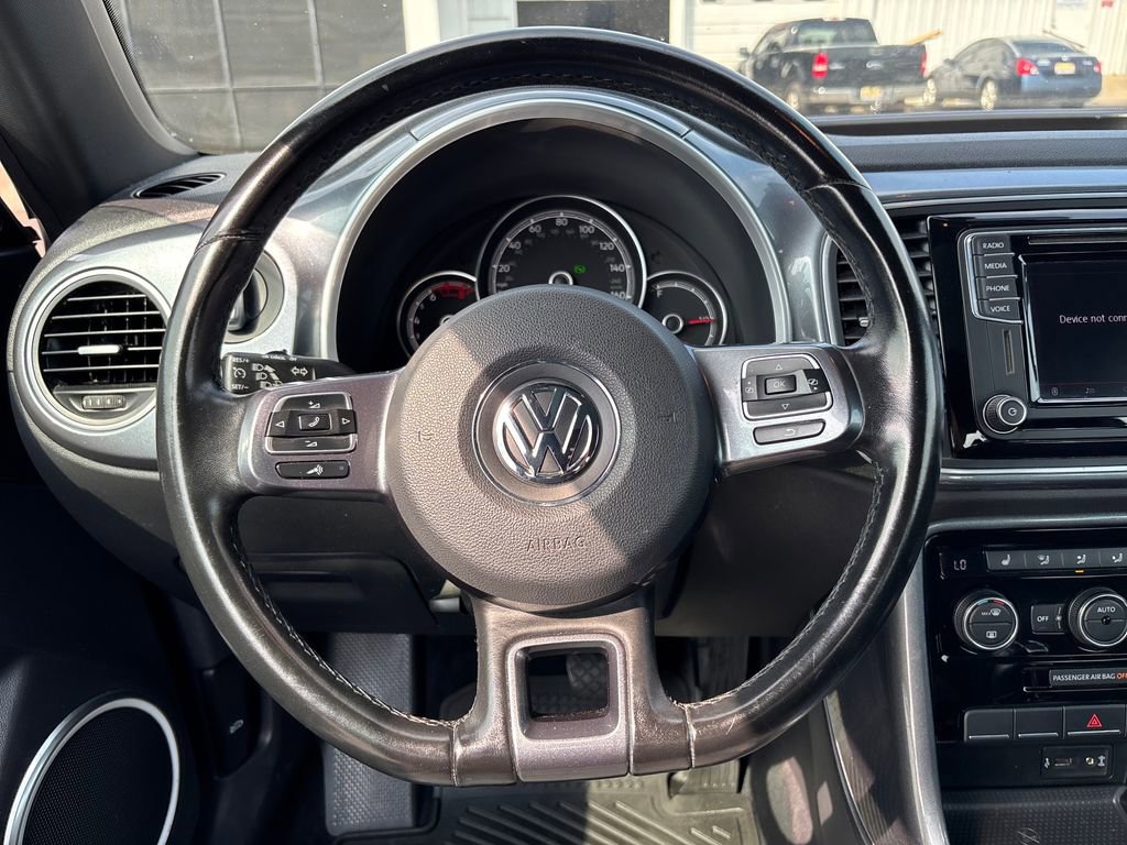 Used 2019 Volkswagen Beetle 2.0T SE image 19
