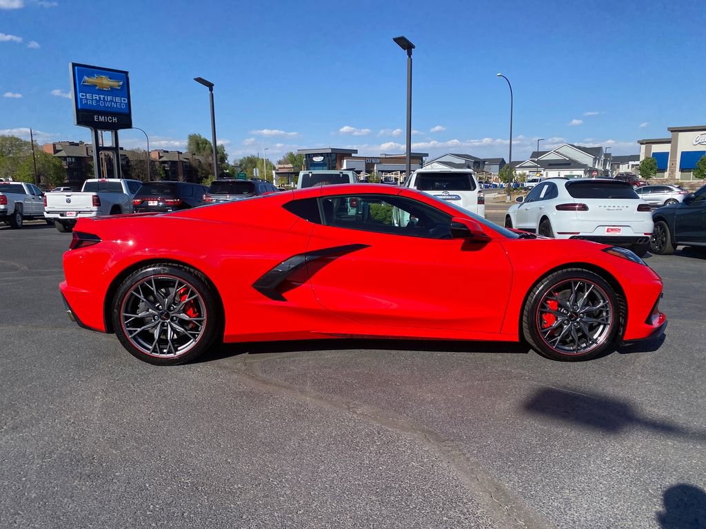 Used 2024 Chevrolet Corvette Stingray Premium Cpe w/ Z51 Performance Package RWD image 7