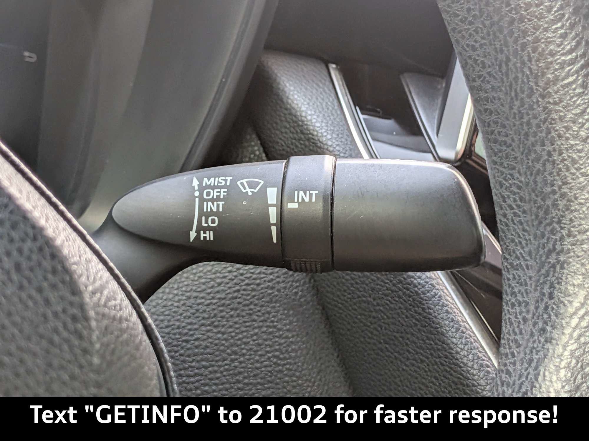 Used 2020 Toyota Corolla LE FWD image 33