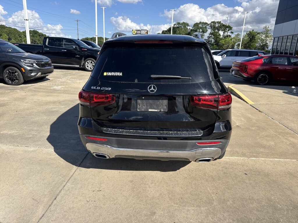 Used 2020 Mercedes-Benz GLB 250 image 22