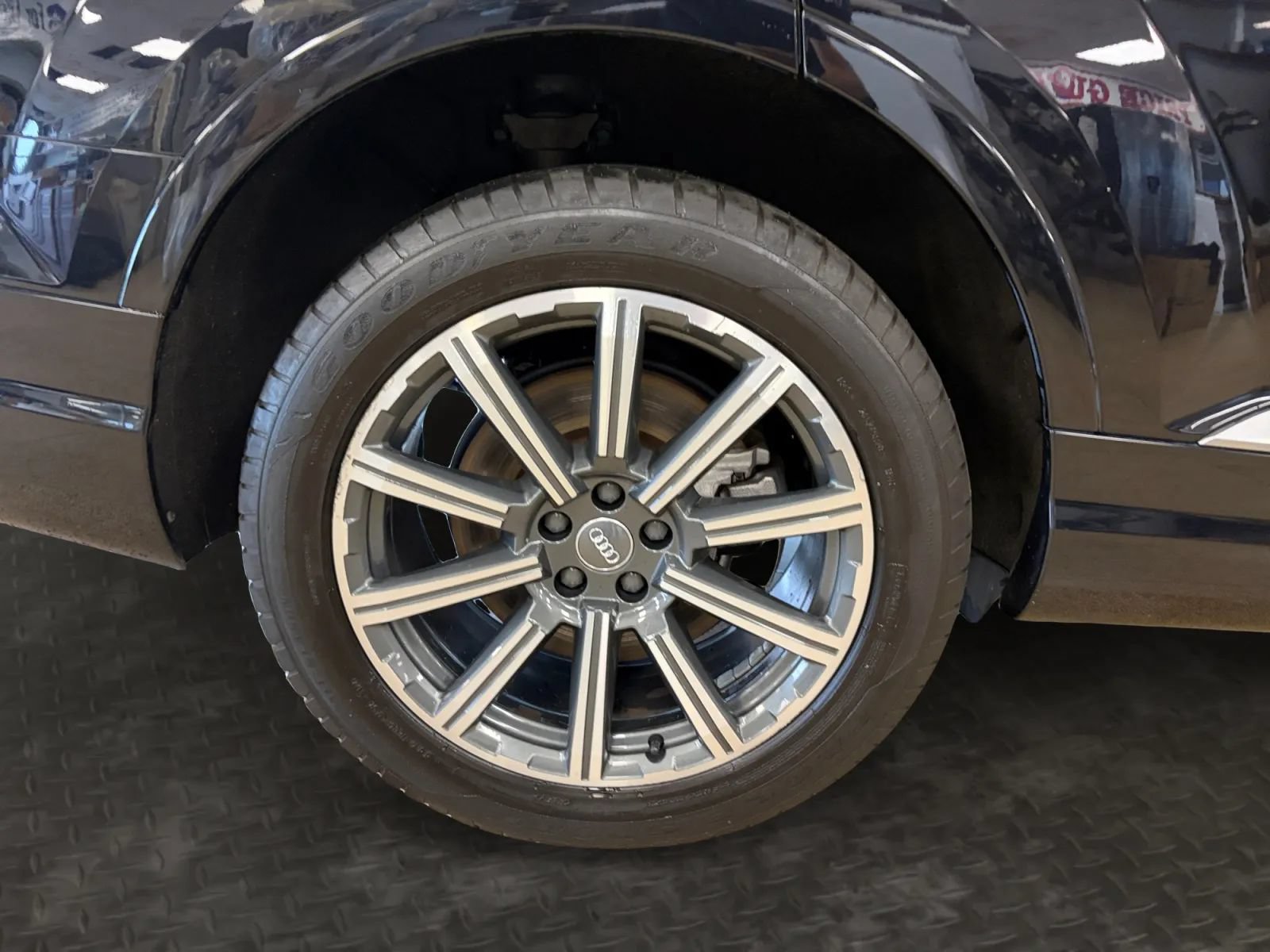 Used 2017 Audi Q7 3.0T Premium Plus AWD/4WD image 42
