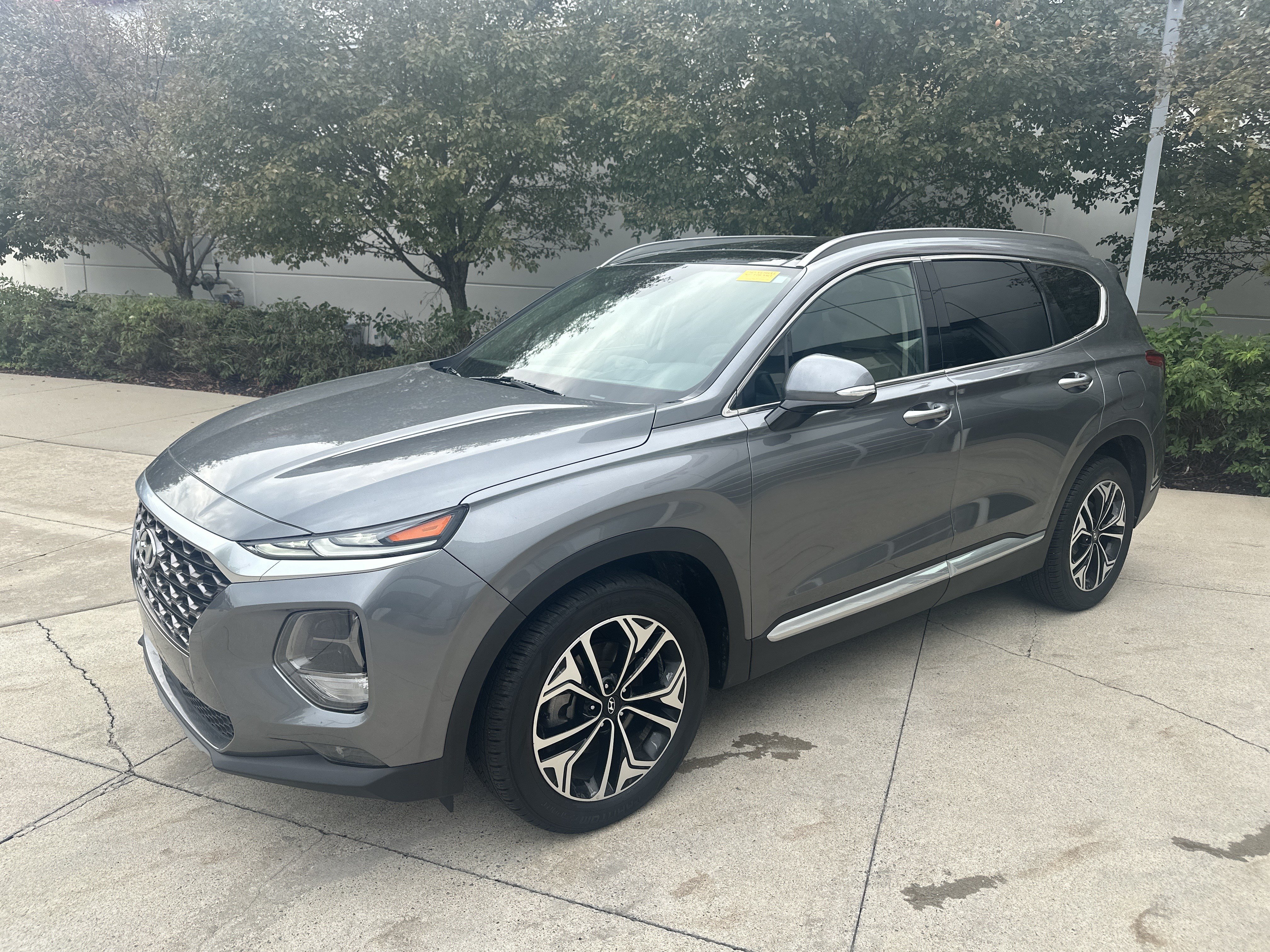 Used 2019 Hyundai Santa Fe AWD image 3