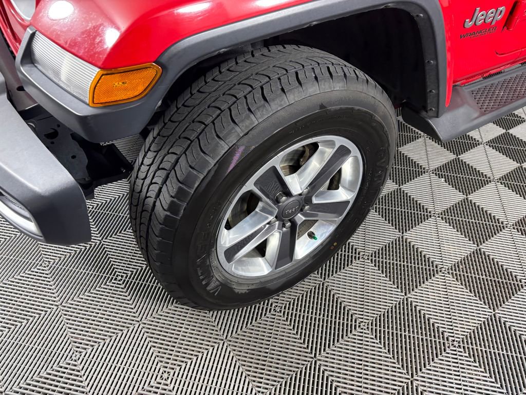 Used 2019 Jeep Wrangler Unlimited Sahara image 9
