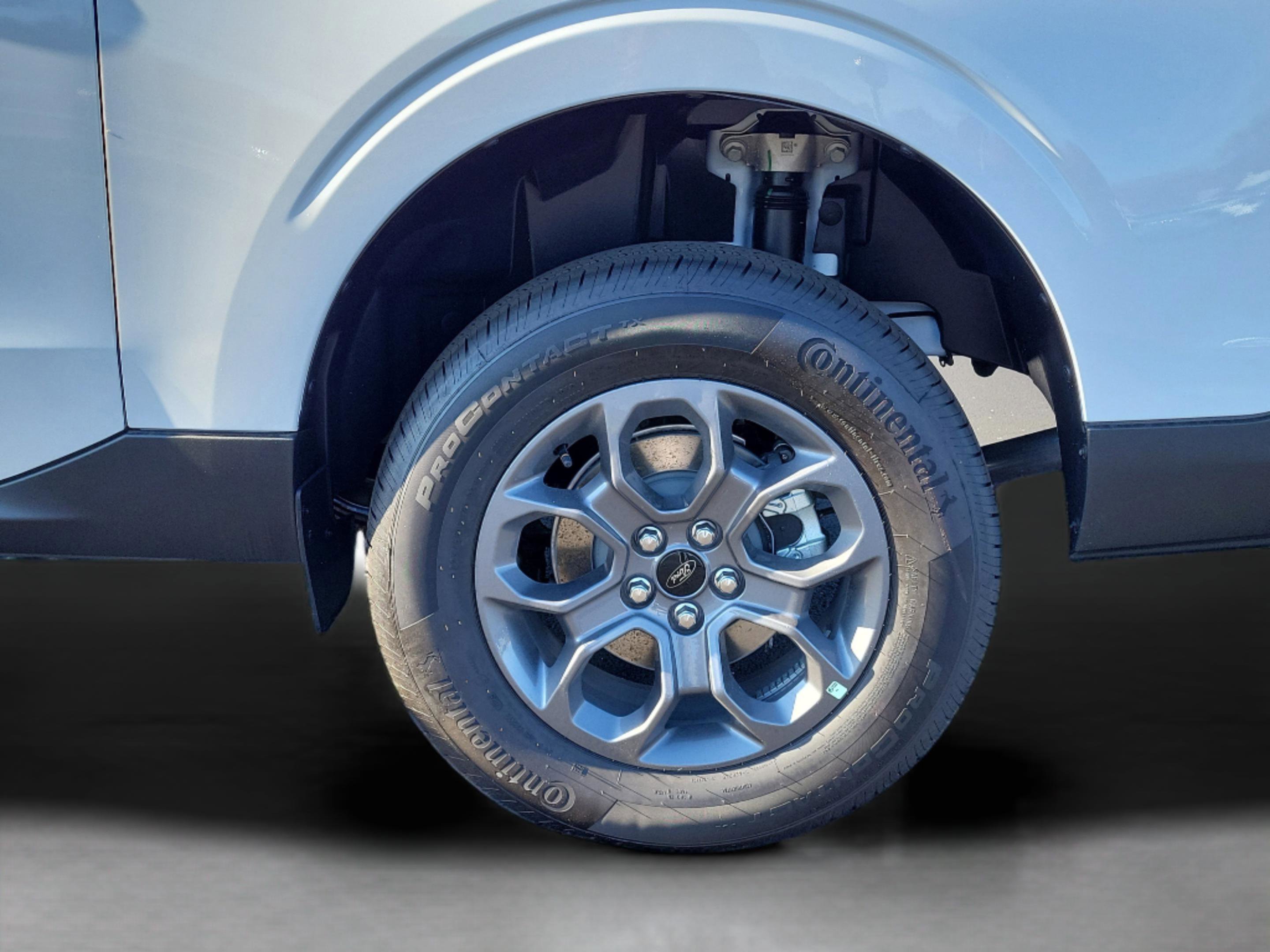 New 2025 Ford Maverick XLT w/ Equipment Group 302A image 5