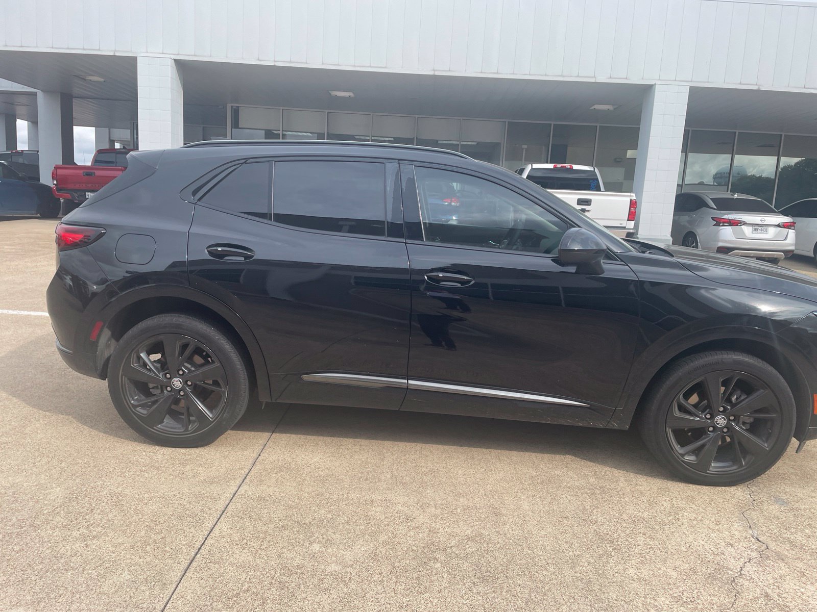 Used 2023 Buick Envision Essence w/ Sport Touring Package FWD image 13