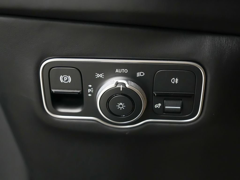 Used 2025 Aston Martin DBX 707 AWD/4WD image 25