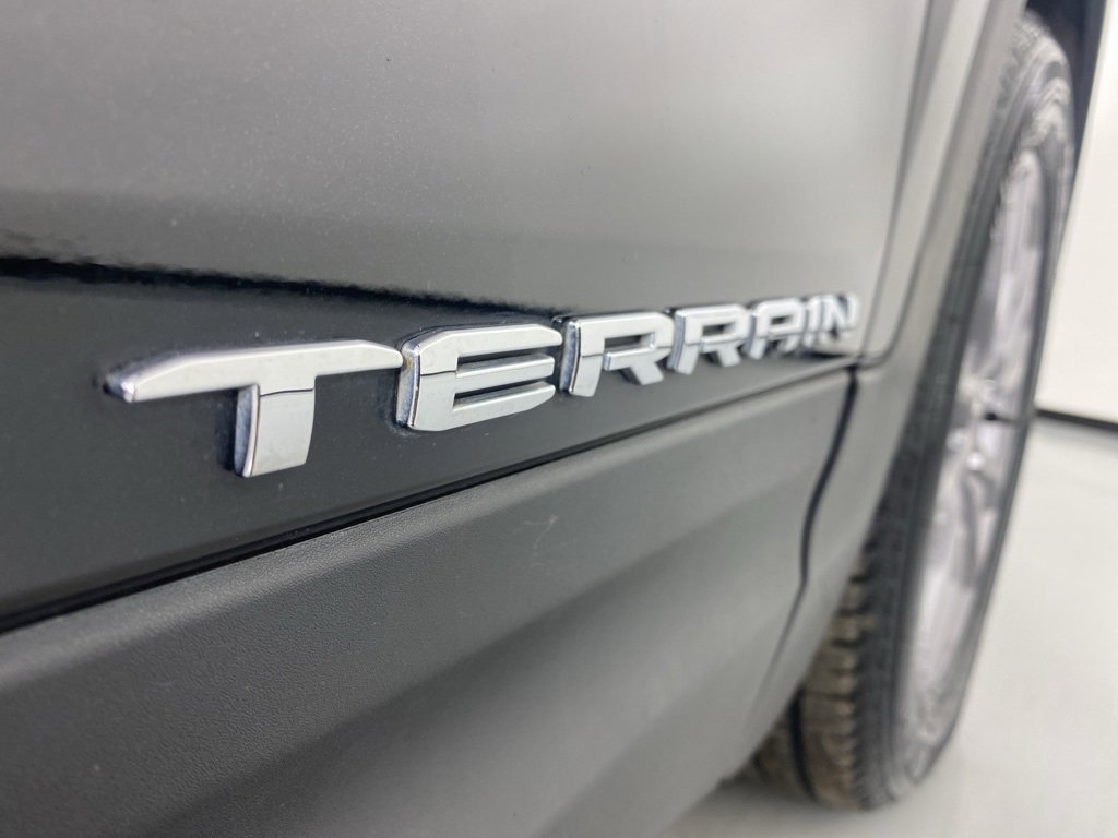 Used 2024 GMC Terrain SLT image 11