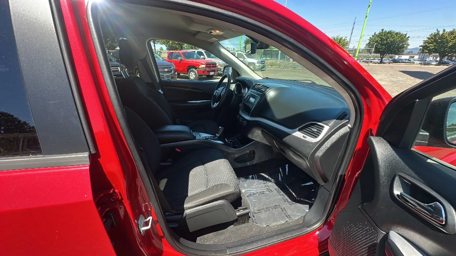 Used 2019 Dodge Journey SE w/ Premium Group FWD image 14